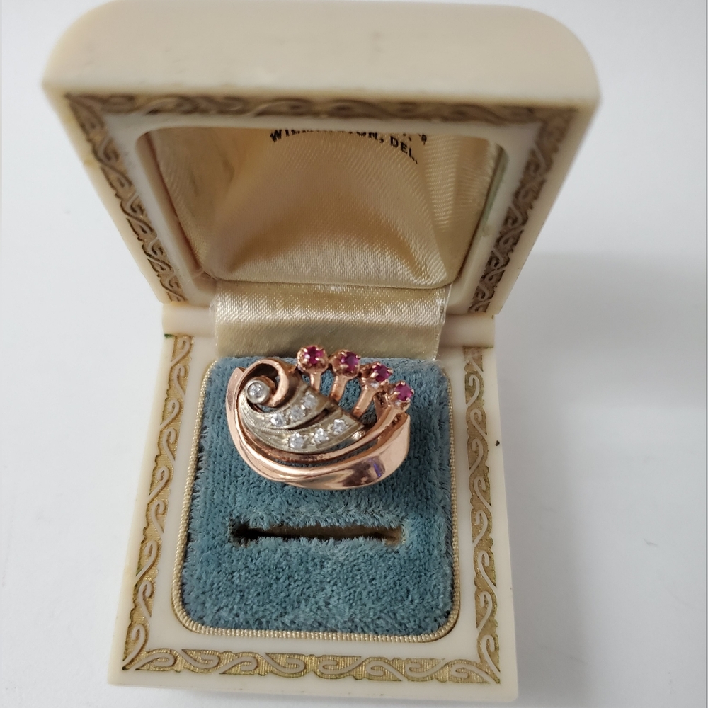Watch Video / Antique Edwarian 14K ROSE GOLD SAPPHIRE DIAMOND RING - Picture 6 of 12